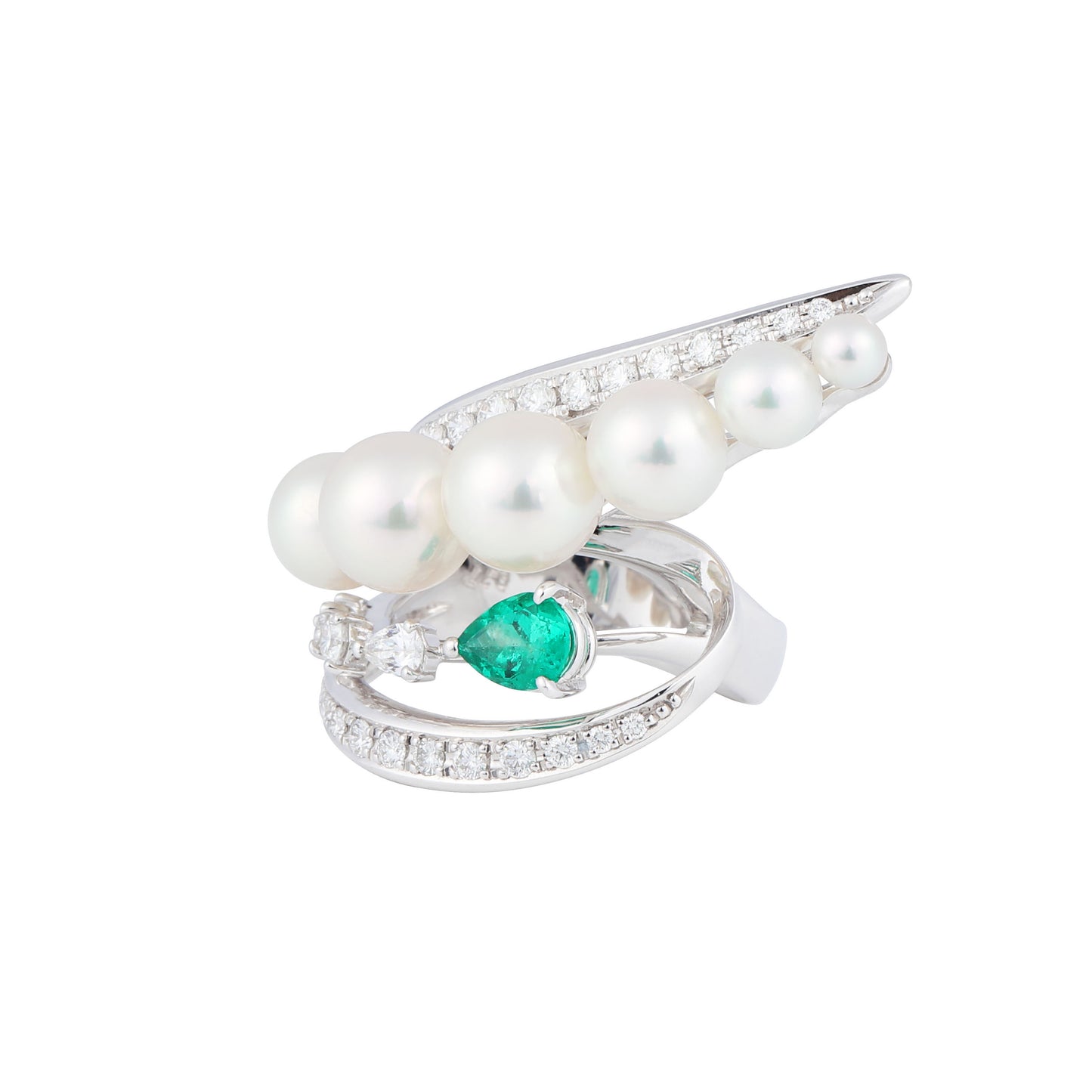 3-8mm Akoya Cultured Pearls Natural Pear Shape Emerald Diamond Ring in Platinum