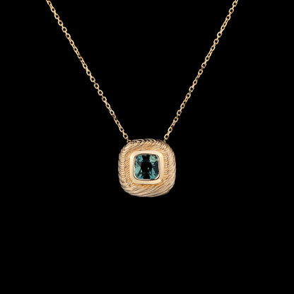 Natural Green Sapphire Necklace in 18K Yellow Gold