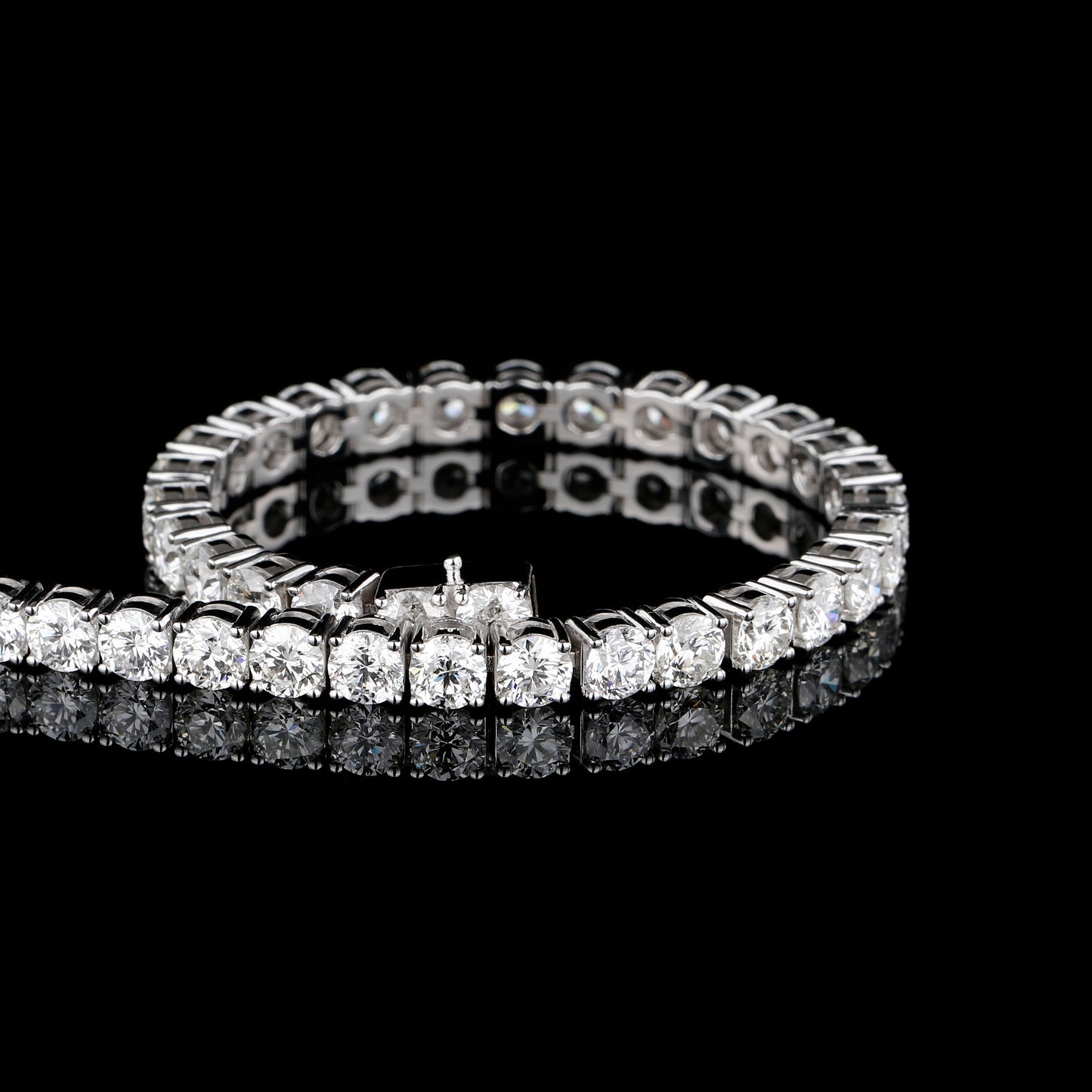 Diamond Tennis Bracelet in 18K White Gold