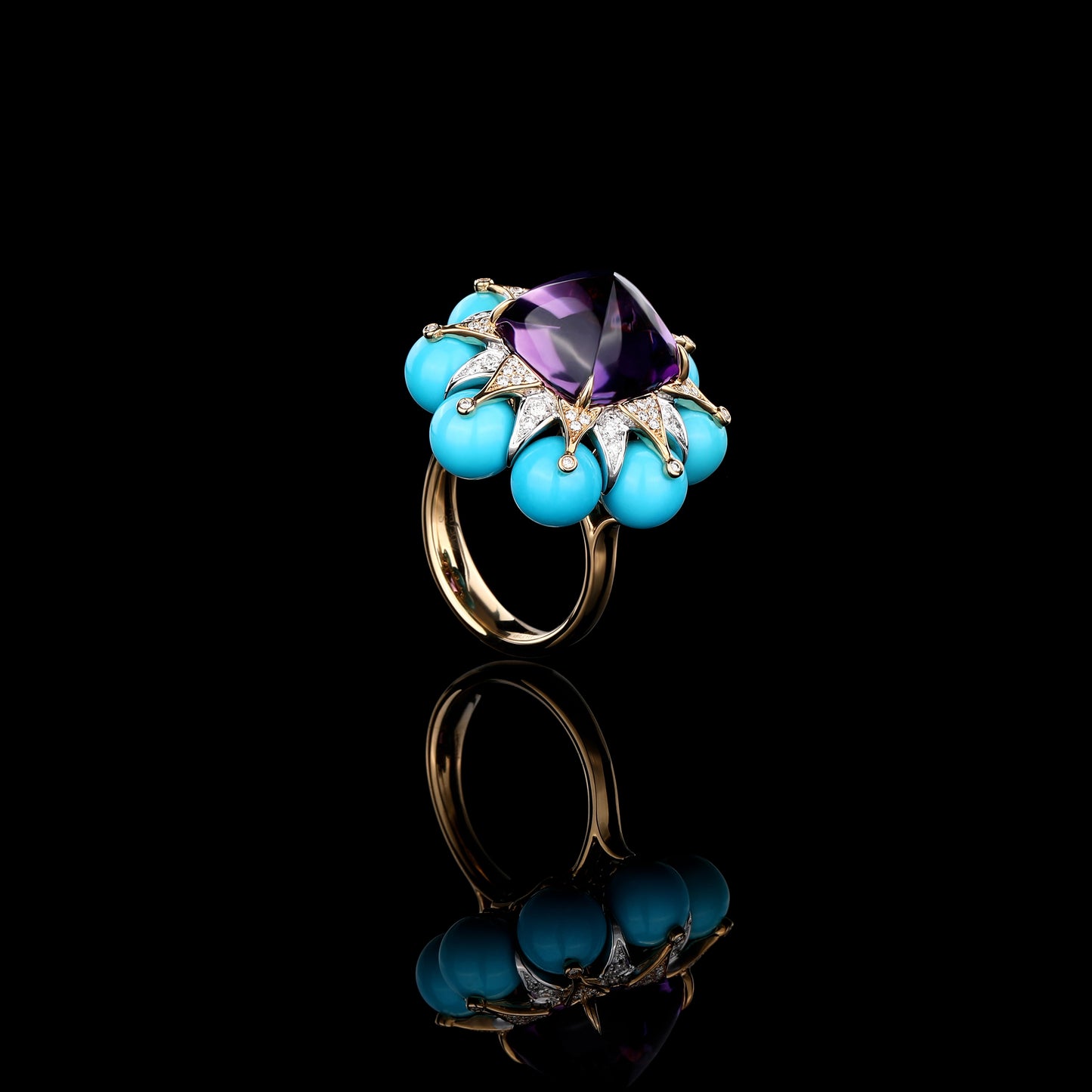 Sugarloaf Cut Amethyst and Turquoise Dimond Ring in 18K Yellow Gold