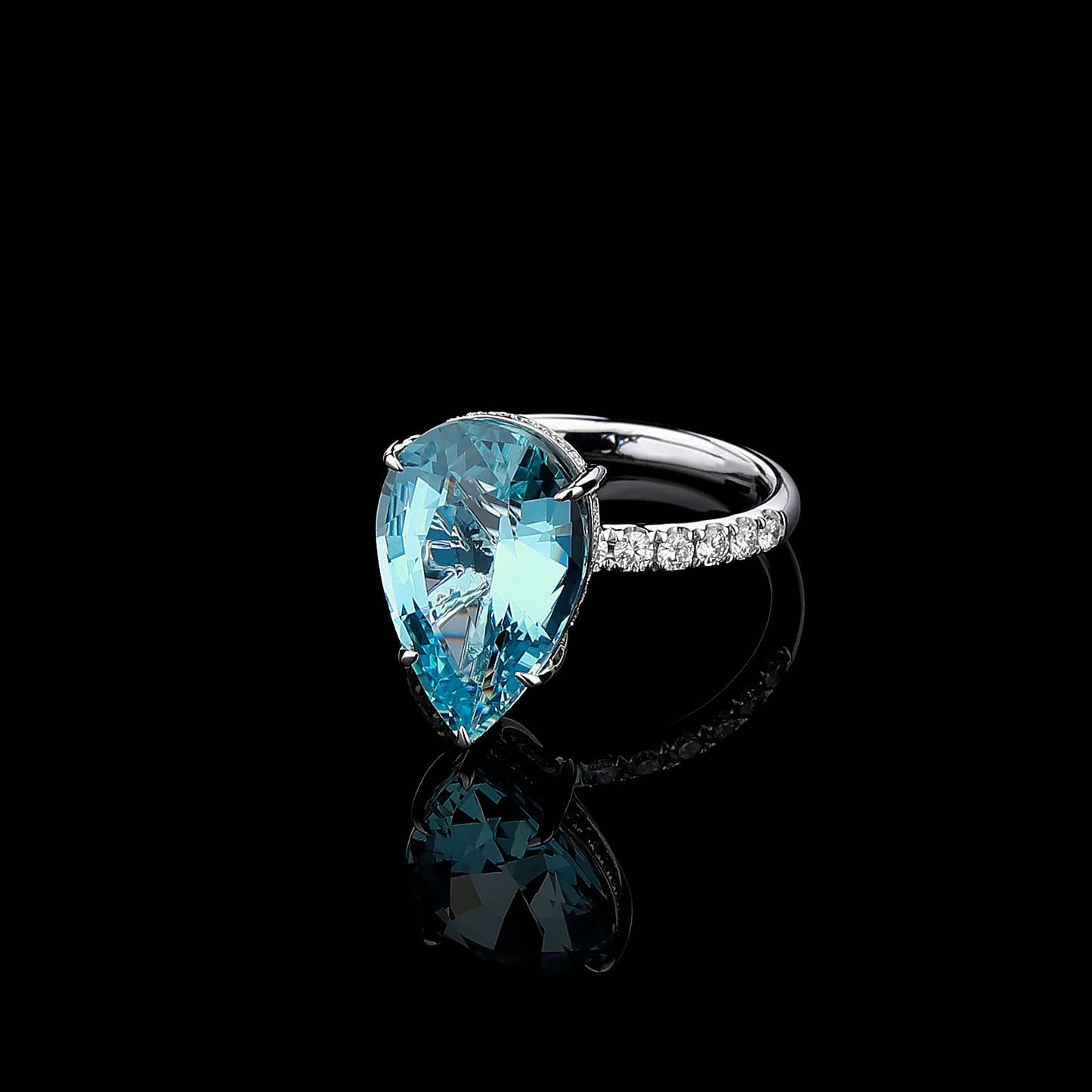 Pear Santa Maria Aquamarine Diamond Ring in 18K White Gold