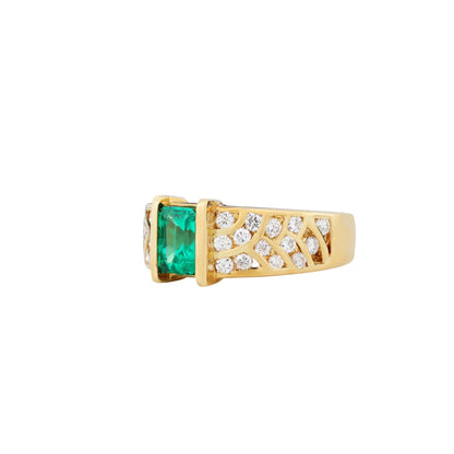 Natural Emerald Diamond Ring in 18K Yellow Gold