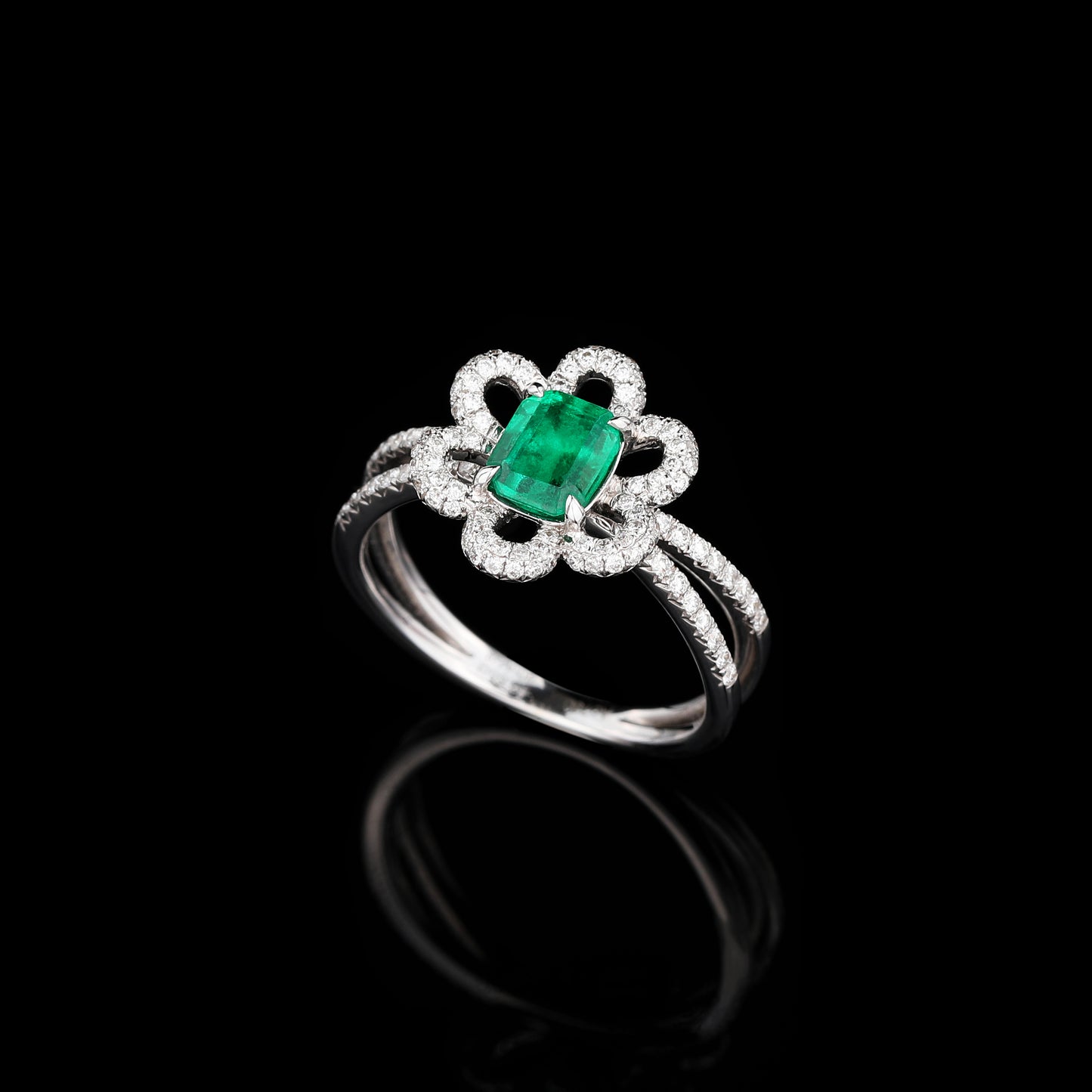 Natural Emerald Diamond Ring in 18K White Gold