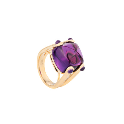 Sugarloaf Cut Amethyst Ring in 18K Yellow Gold