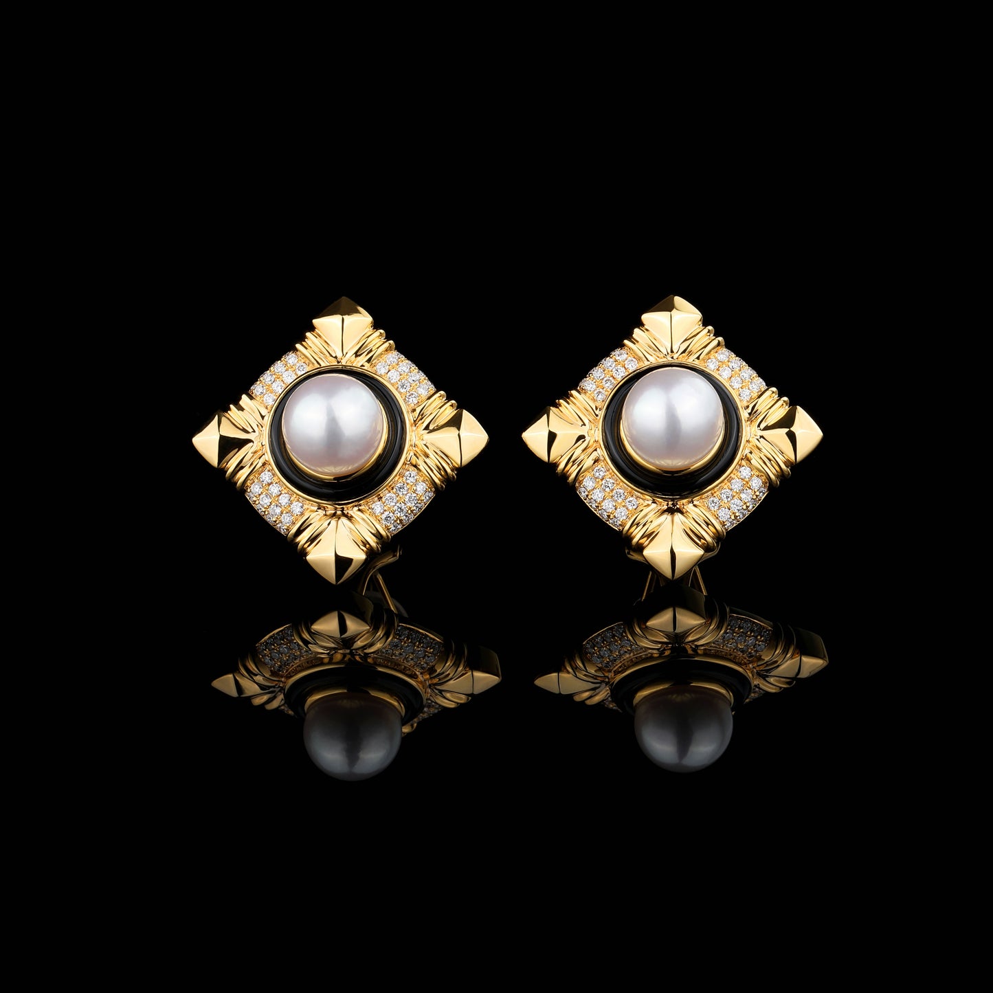 7.5-8mm Akoya Cultured Pearl Black Agate Diamond Earrings in 18K Yellow Gold