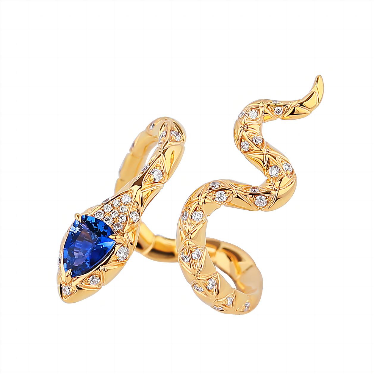 Natural Unheated Royal Blue Sapphire Viber Diamond Ring in 18K Yellow Gold