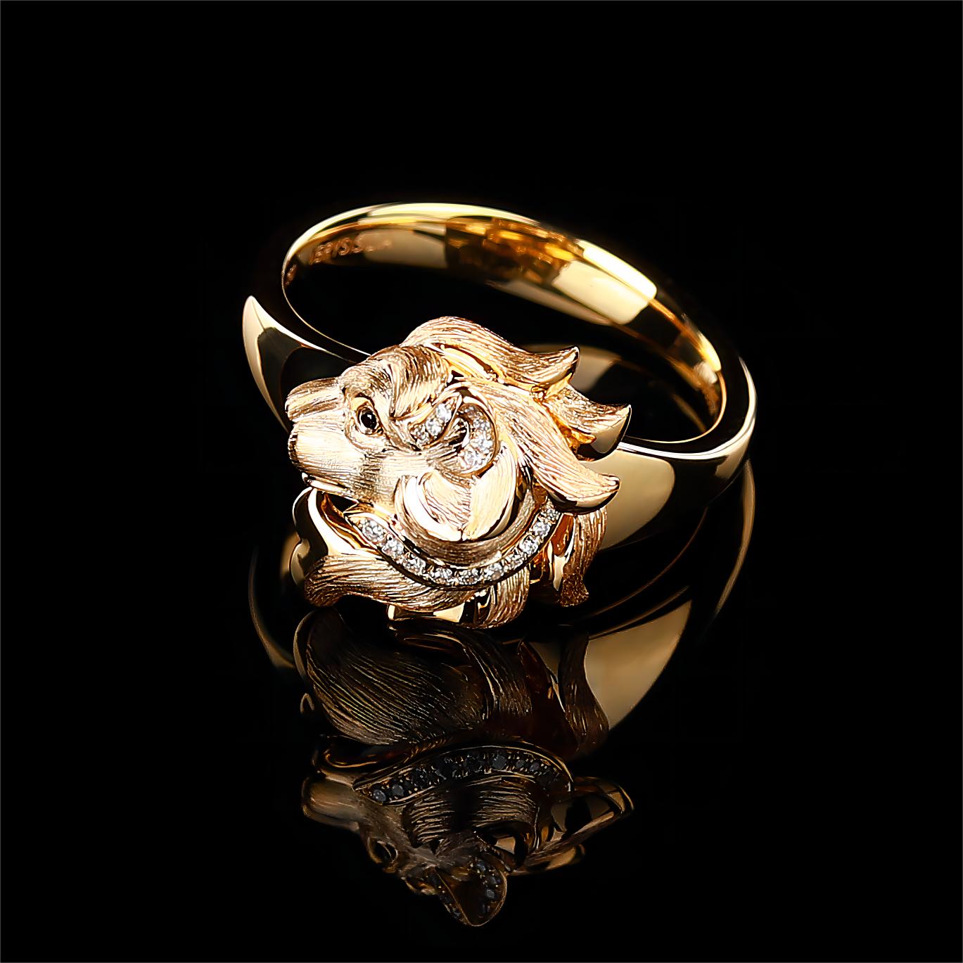 Men's Lion Head Diamond Ring in 18K Yellow Gold